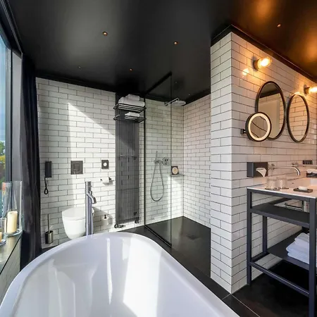 The Bridge - Mgallery Hotel